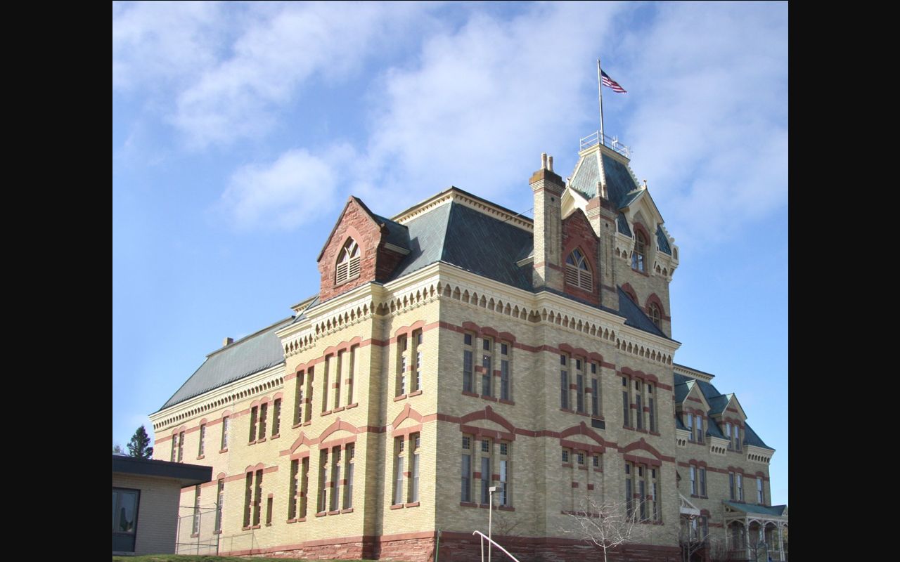 Houghton County court records courthouse exterior